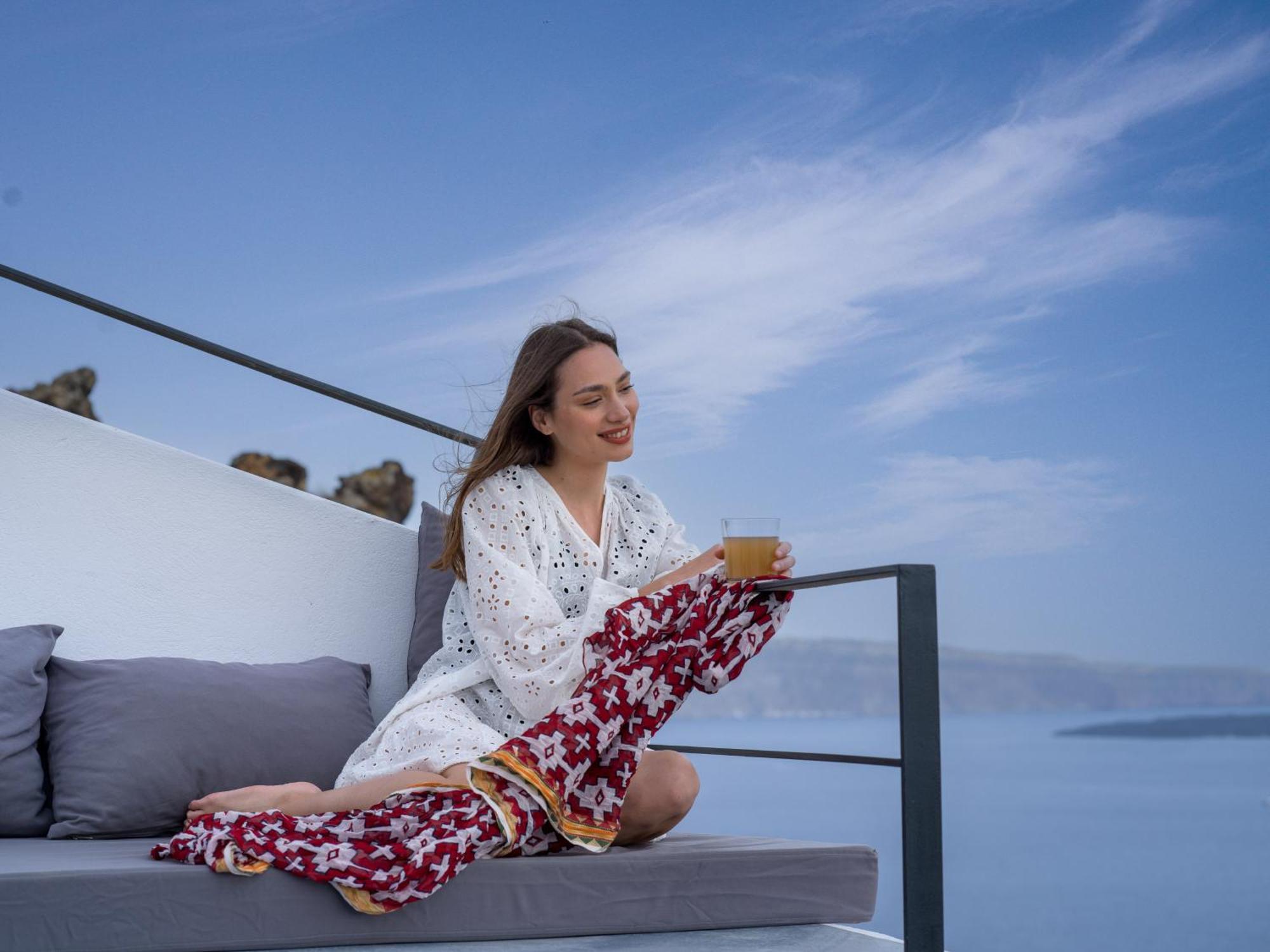 Ikies Santorini Hotel Oia