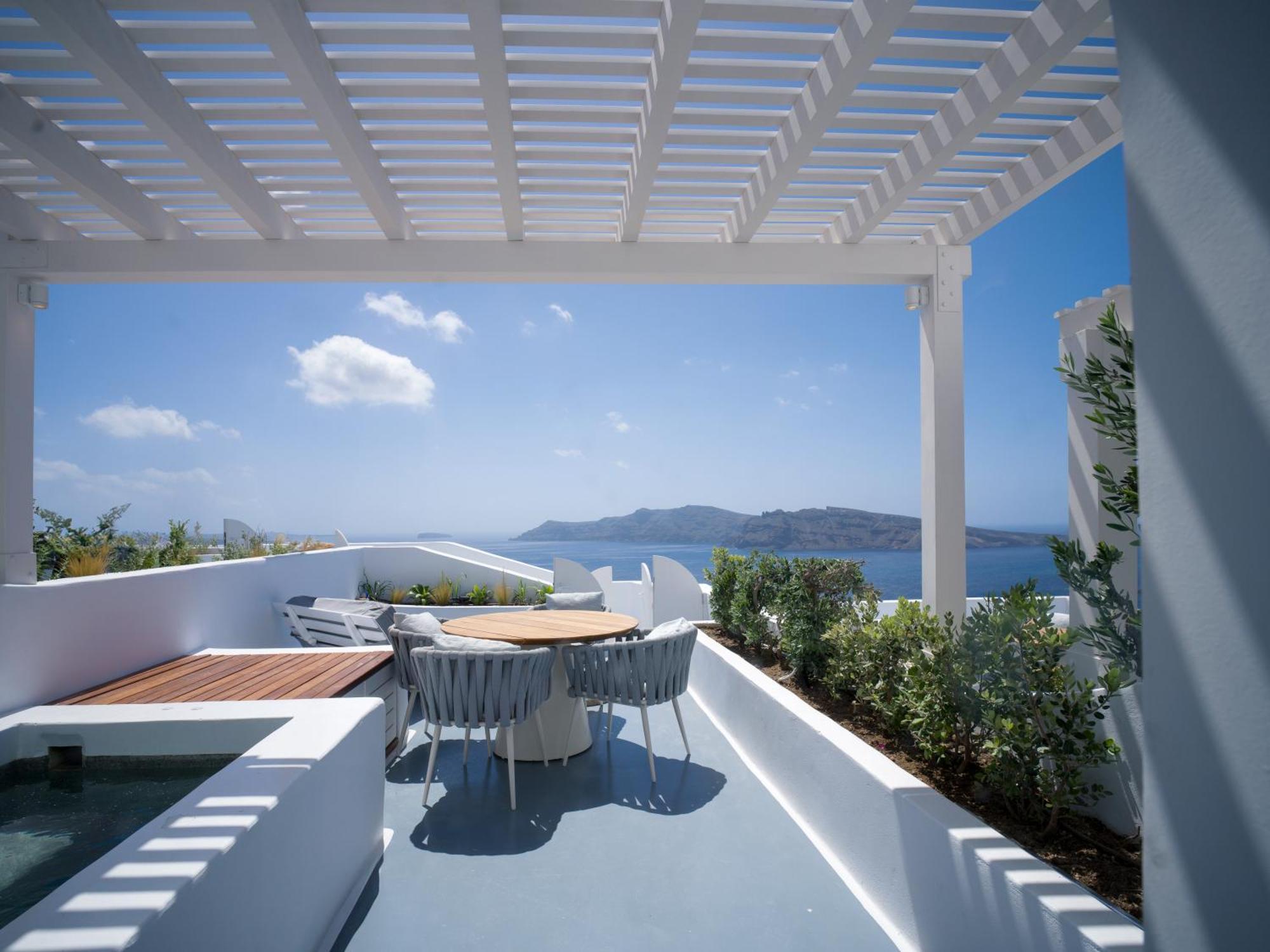Hotel Ikies Santorini Oia