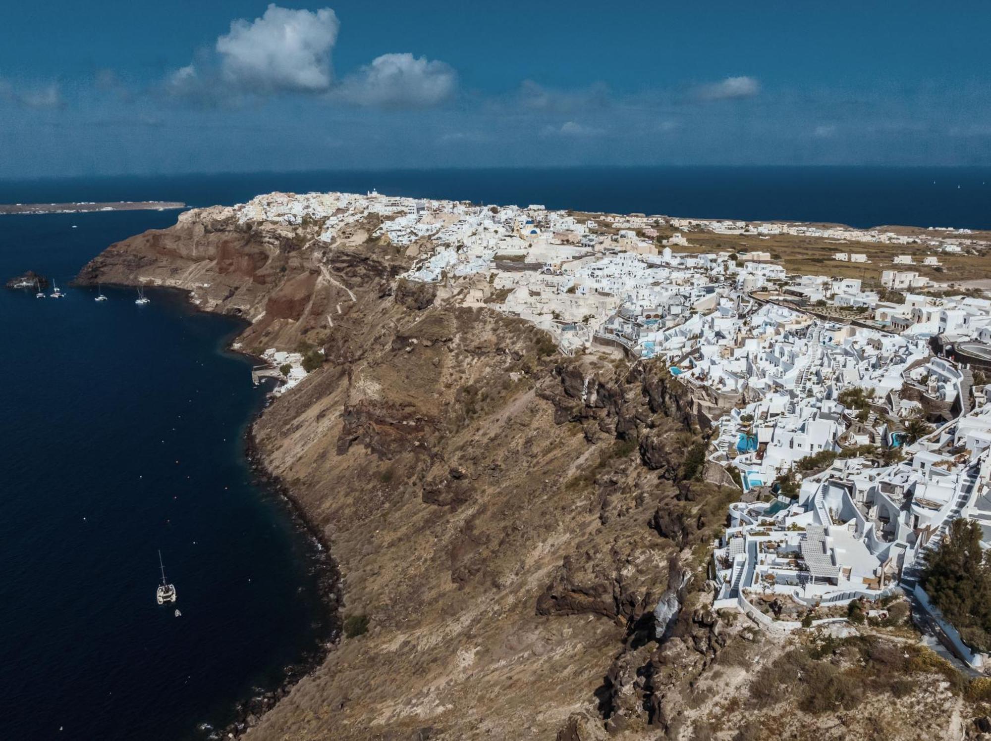 Otel Ikies Santorini 4*