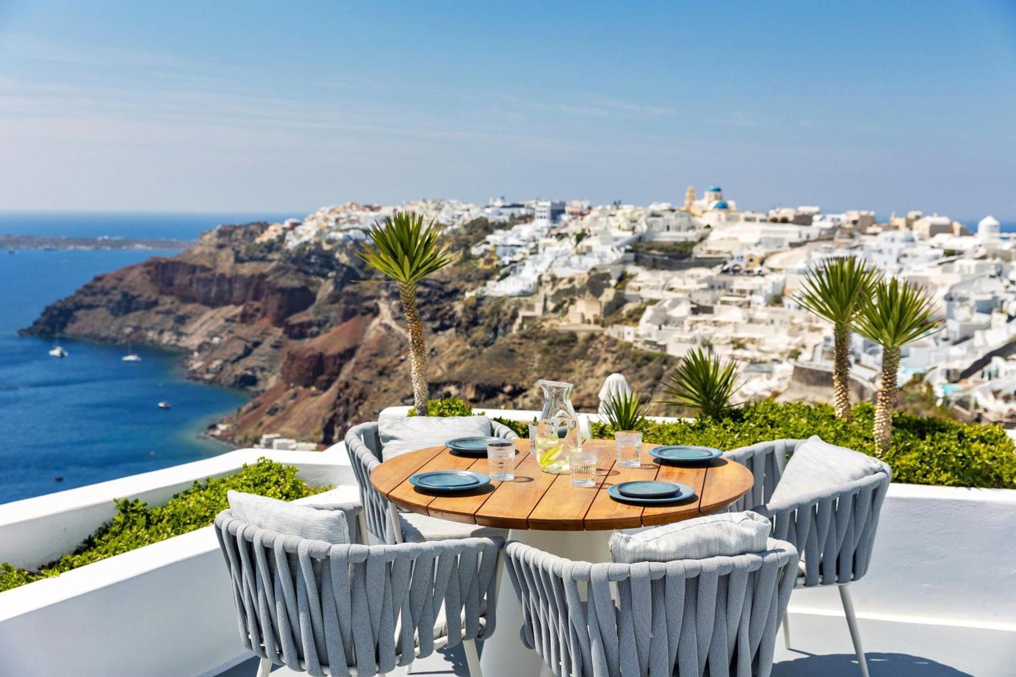 Ikies Santorini Otel 4*