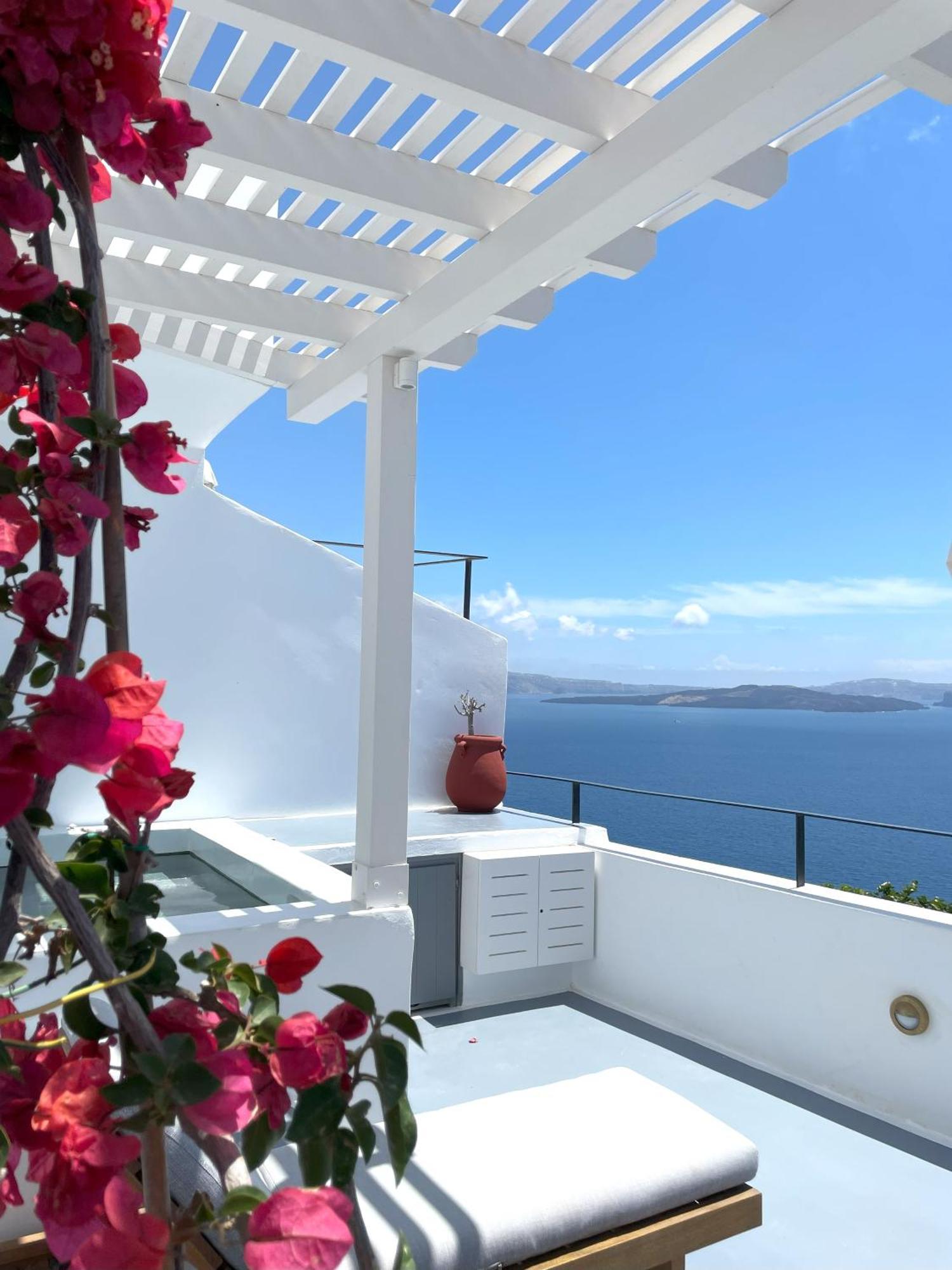 Ikies Santorini Ia