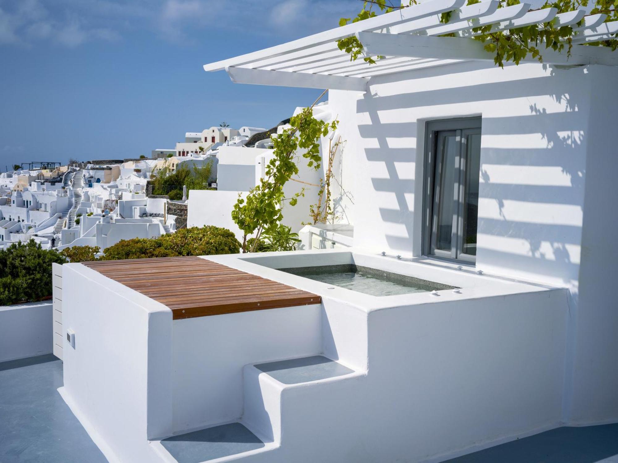 Ikies Santorini Hotel Ia